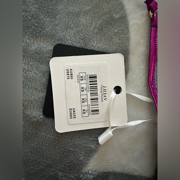 LILIAN
PURPLE THONG XS - Picture 10 of 10